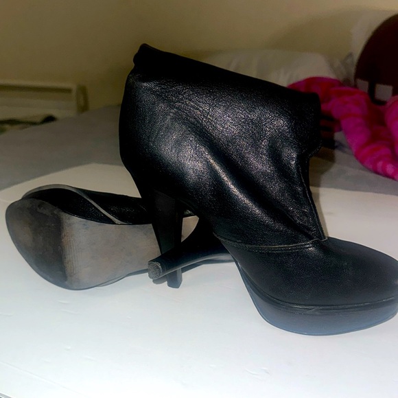 CALVIN KLEIN JEANS BOOTS - Picture 1 of 5